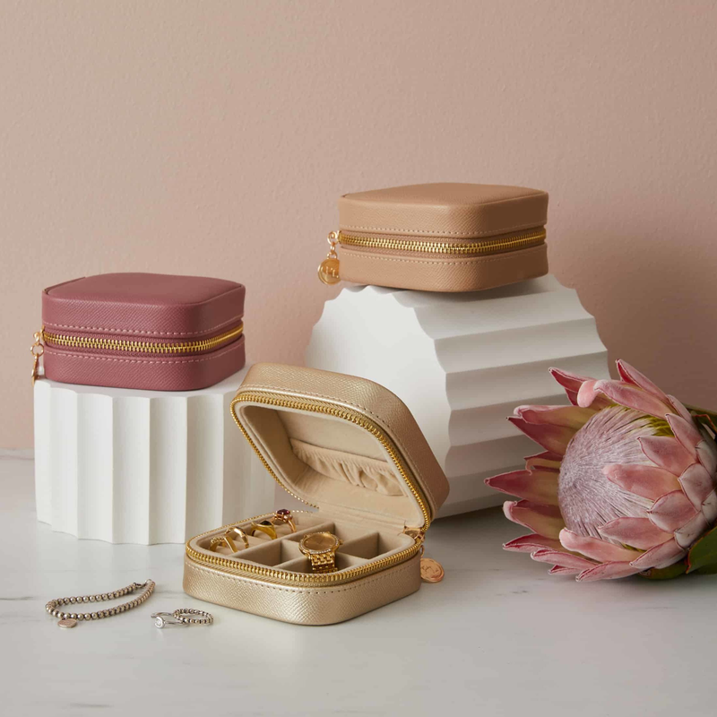 Pilbeam - Ambrosia Square Jewellery Case - Gold