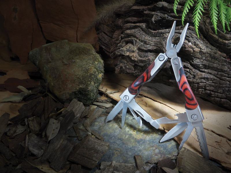 Is Gift - Compact 11 in 1 Multi Tool in Tin