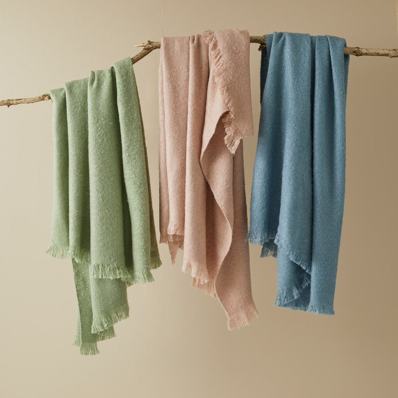 Pilbeam - Morgan Boucle Throw - Dusty Pink