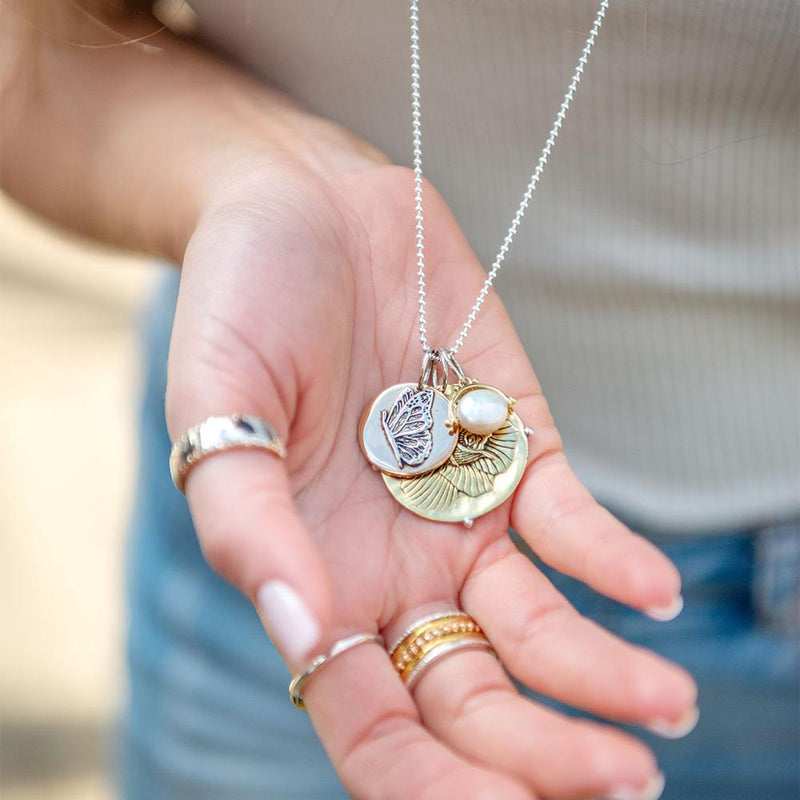 Palas - Pearl Prosperity Spinner Charm