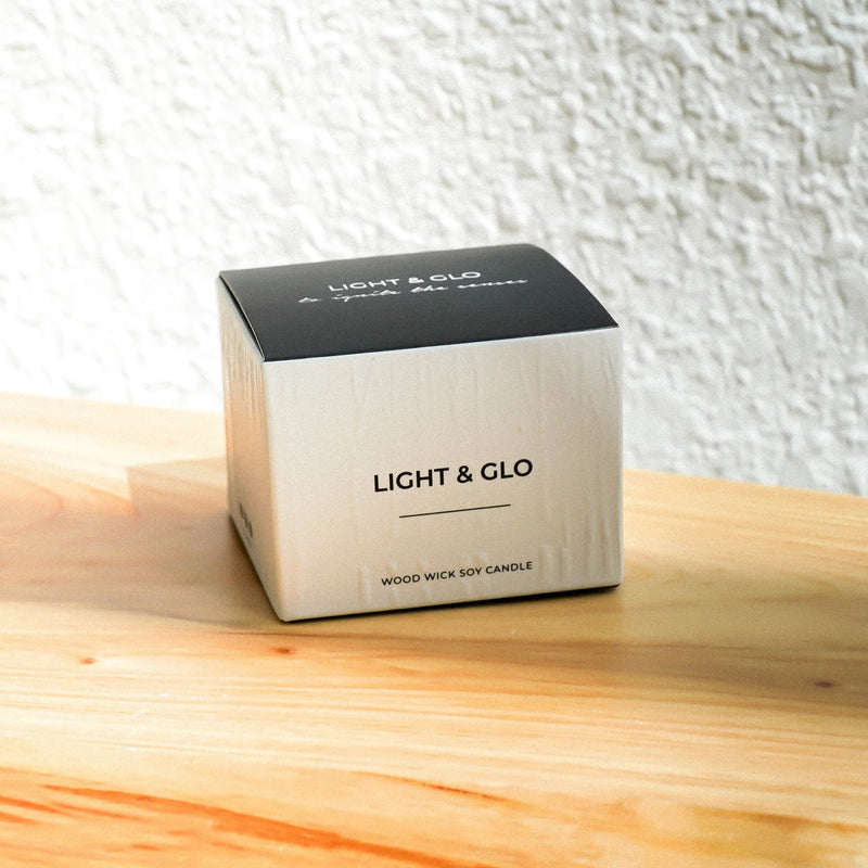 LIGHT & GLO. DESIGNS - Travel Tin Candle Black - Cucumber & Bas