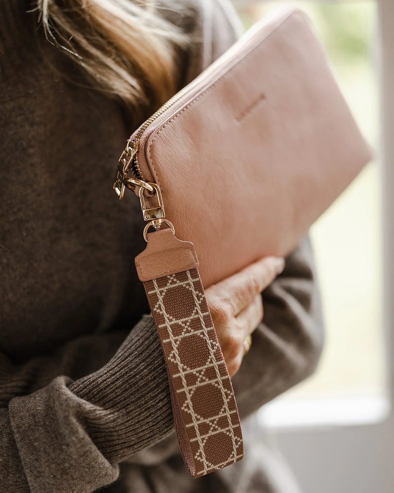 LOUENHIDE - Mandy Clutch - Blush