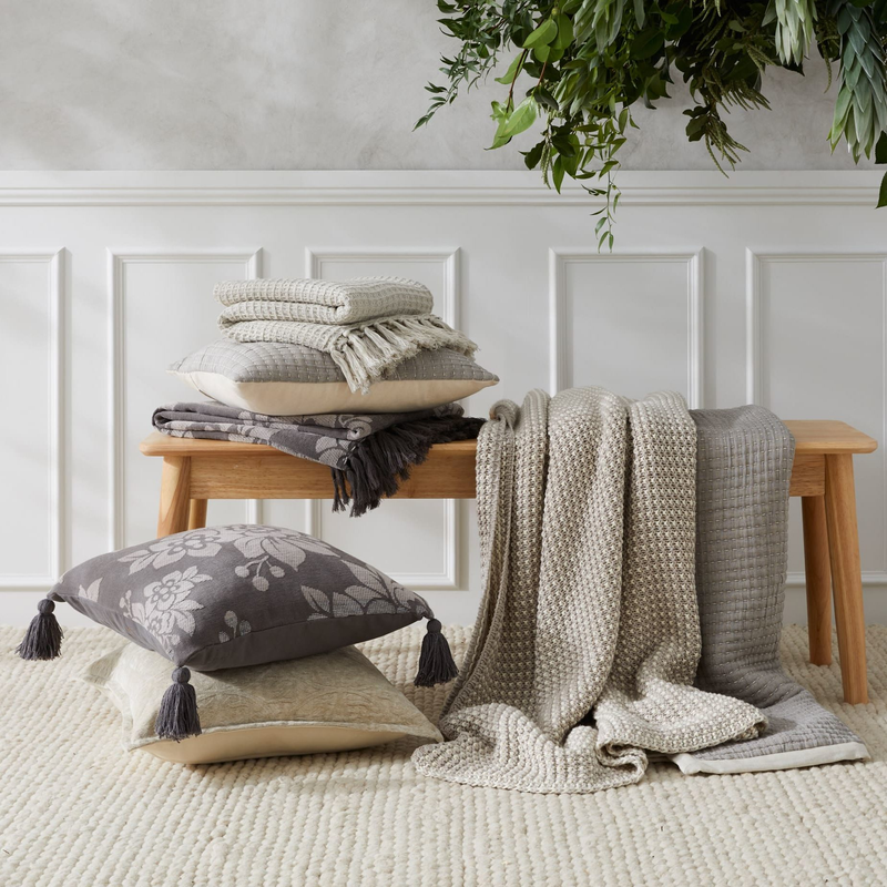 Pilbeam  - Berkeley Throw - Taupe