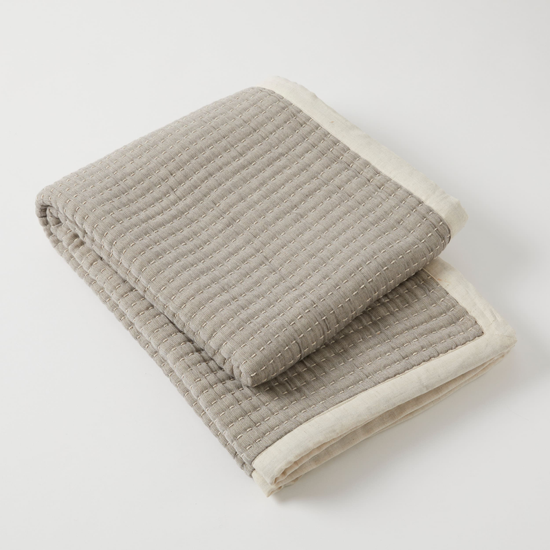 Pilbeam  - Berkeley Throw - Taupe