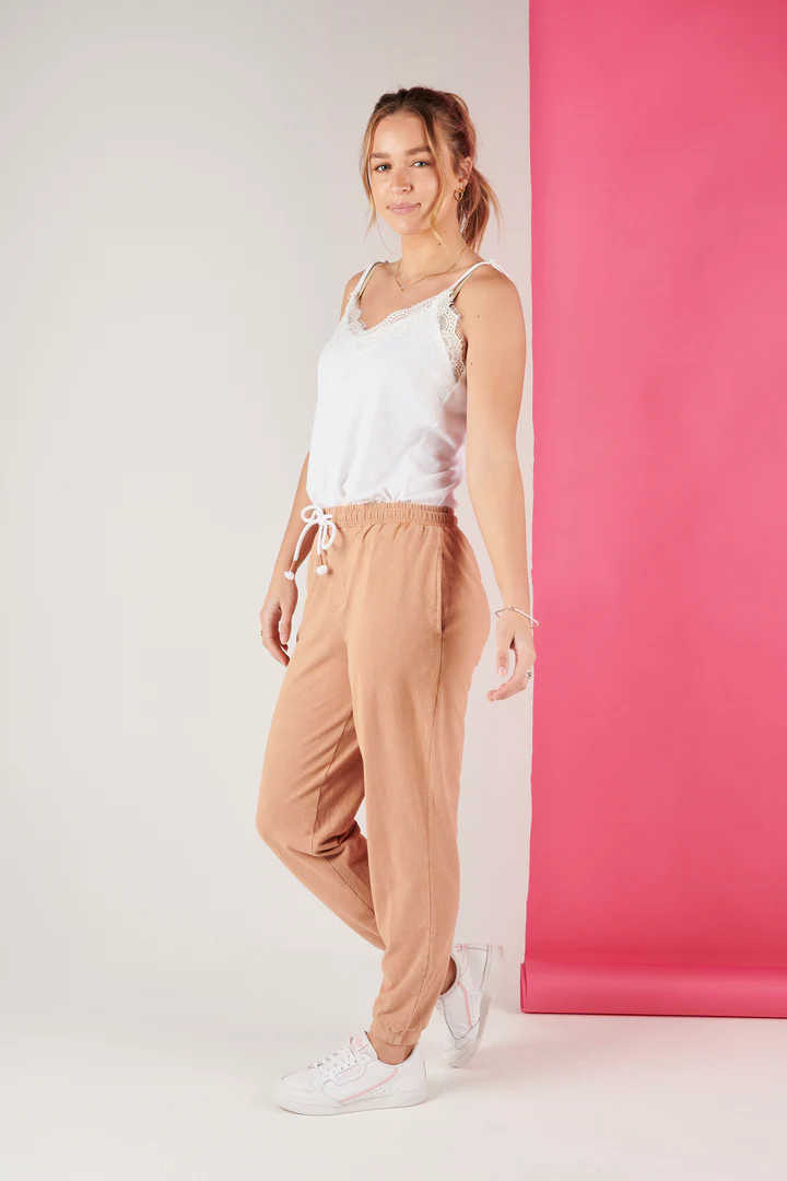 One Ten Willow - Elastic Cuff Trackpant - Brown
