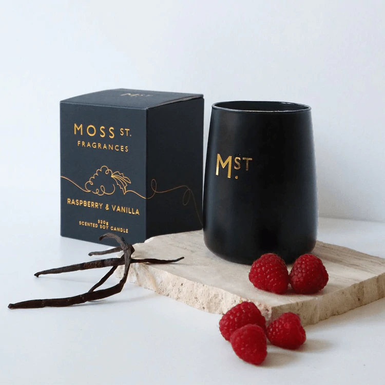 Moss St. - Soy Candle 320g - Raspberry & Vanilla
