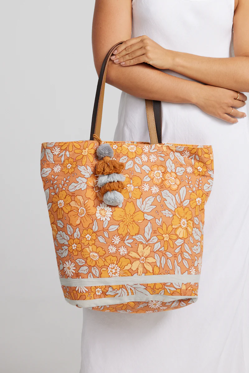 Holiday Trading Co - Ocean Tote - Soul Searcher